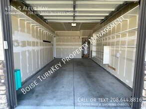 4384 S Aleut Way in Boise, ID - Building Photo - Building Photo