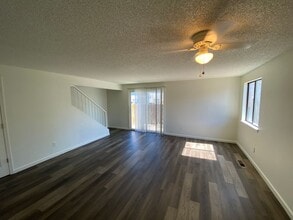 1060-1062 12th St in Sparks, NV - Building Photo - Building Photo