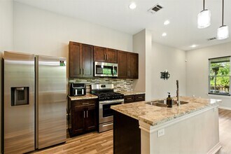 5105 Ricky St in Houston, TX - Building Photo - Building Photo