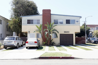 3603 Mentone Ave in Los Angeles, CA - Building Photo - Building Photo