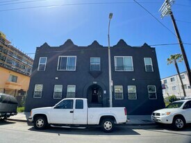 4234 Mont Clair St, Unit 104 in Los Angeles, CA - Building Photo