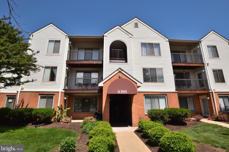 8395 Buttress Ln in Manassas, VA - Building Photo