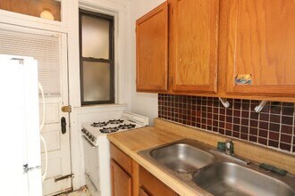 3824 N Fremont St, Unit A07C in Chicago, IL - Building Photo - Building Photo