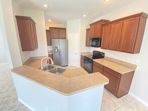 6610 S Goldenrod Rd in Orlando, FL - Foto de edificio - Building Photo