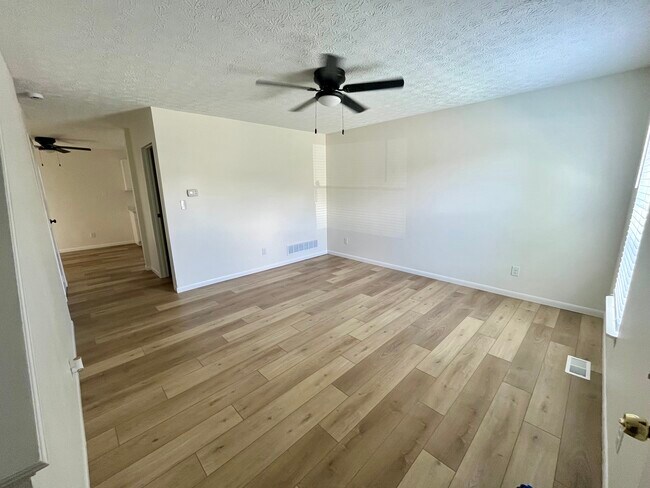 4895 Drayton Rd in Hilliard, OH - Building Photo - Building Photo