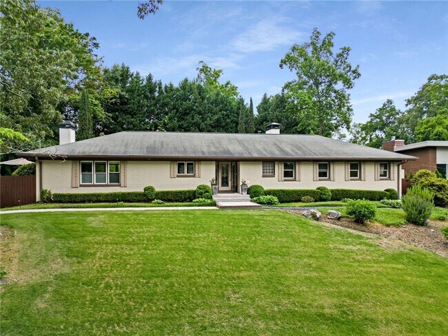 property at 994 Citadel Dr NE
