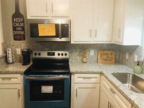 3403 Hinton Blvd in Houston, TX - Building Photo - Building Photo