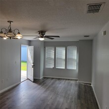 284 Gardner Ln in Kissimmee, FL - Building Photo - Building Photo