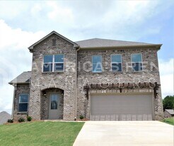 15532 Crimson Rdg Cir in Brookwood, AL - Building Photo