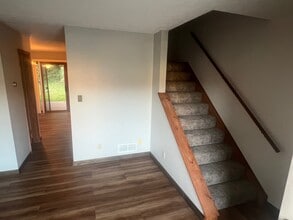 3115 School Pl in Finleyville, PA - Building Photo - Building Photo