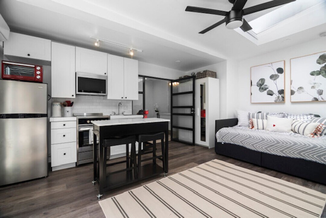 4036 Randolph St in San Diego, CA - Building Photo
