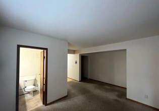 Chapel Drive Apartments in Milton, WI - Building Photo - Building Photo