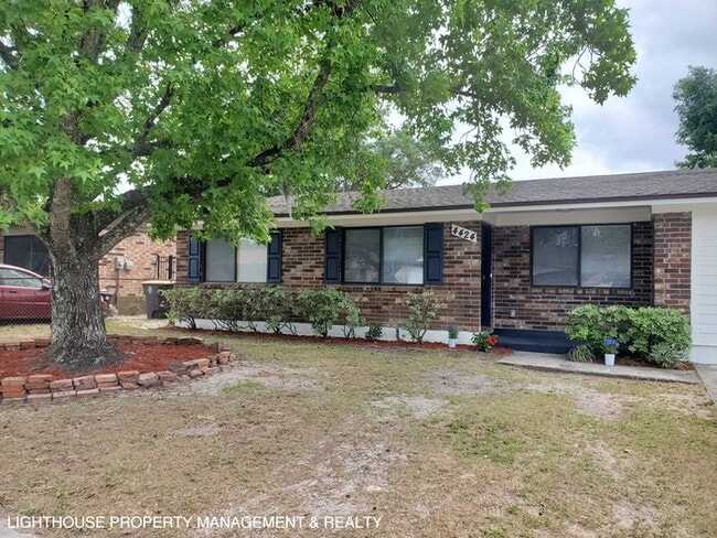 4424 Bedivere Rd in Jacksonville, FL - Building Photo - Building Photo