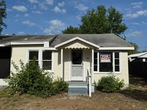 5517 18th St in Zephyrhills, FL - Building Photo - Building Photo
