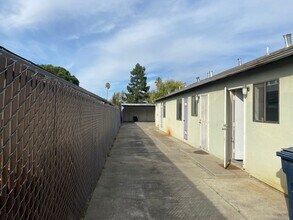 314 Lawton St in Antioch, CA - Building Photo - Building Photo
