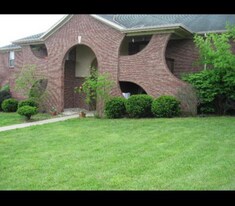 961 Golfview Dr in Alexandria, KY - Building Photo