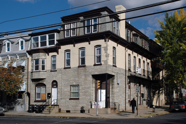 201 N 10TH St in Reading, PA - Foto de edificio - Building Photo