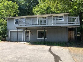 510 E James St in Colfax, WA - Building Photo