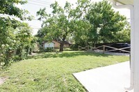 3412 Blodgett St photo'