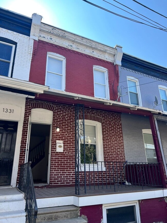 property at 1333 S Stanley St