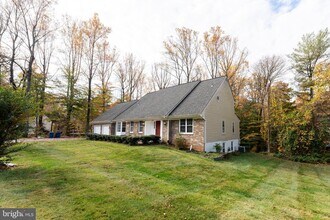 6503 Deidre Terrace in McLean, VA - Building Photo - Building Photo