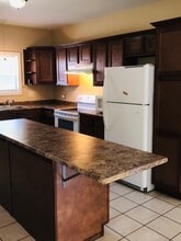 237 Valley St, Unit #20 in Willimantic, CT - Building Photo - Building Photo