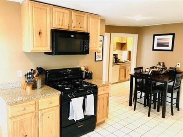 property at 172 Walnut St