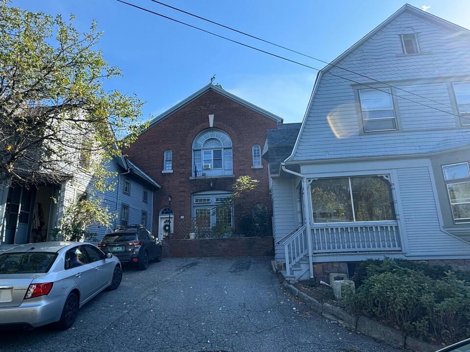 Jackson Court in Burlington, VT - Foto de edificio