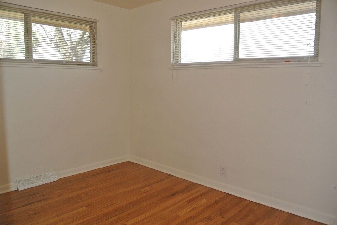 5561 Niagara St in Commerce City, CO - Building Photo