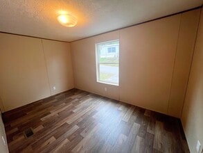 1000 Maple Hls Pk in Cross Lanes, WV - Building Photo - Building Photo