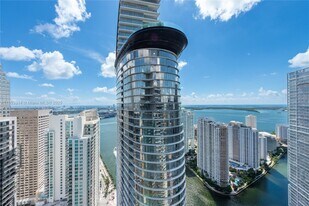 200 Biscayne Boulevard Way, Unit 4308 in Miami, FL - Building Photo