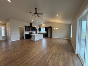 130 Doggone Ln in Elma, WA - Building Photo - Building Photo