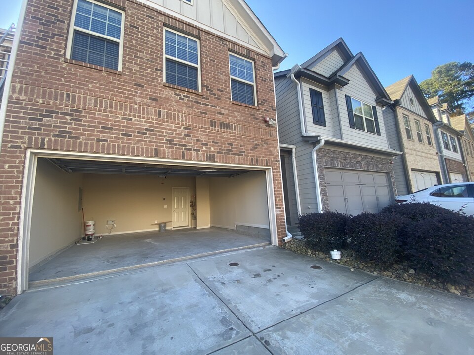 2234 Spicy Pine Ln in Lawrenceville, GA - Building Photo