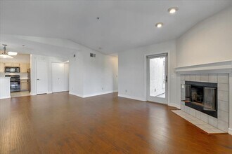 18614 Caminito Cantilena in San Diego, CA - Building Photo - Building Photo