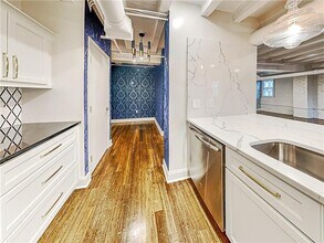 32 Peachtree St NW in Atlanta, GA - Building Photo - Building Photo