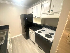 2270 E 4500 S in Holladay, UT - Building Photo - Building Photo