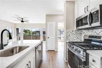 91-284-284 Hanapouli Cir in Ewa Beach, HI - Building Photo - Building Photo