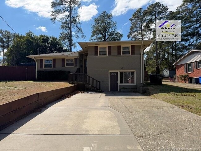 1817 McGougan Rd in Fayetteville, NC - Building Photo - Building Photo