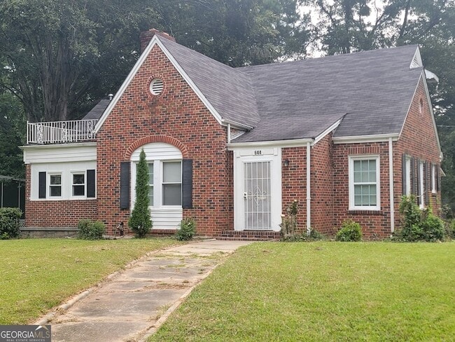 644 Kennolia Dr SW in Atlanta, GA - Foto de edificio - Building Photo