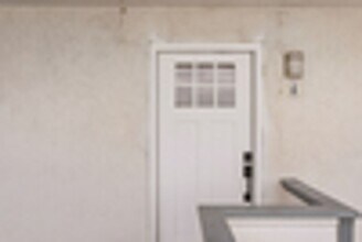 303 S Ola Vista in San Clemente, CA - Building Photo - Building Photo