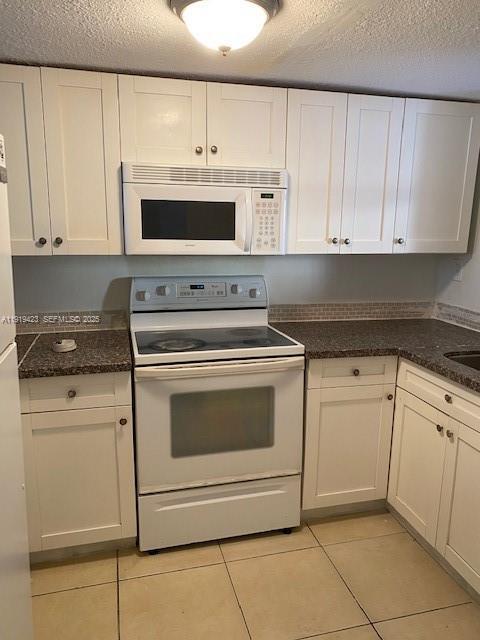 3895 W 11th Ave in Hialeah, FL - Building Photo - Building Photo