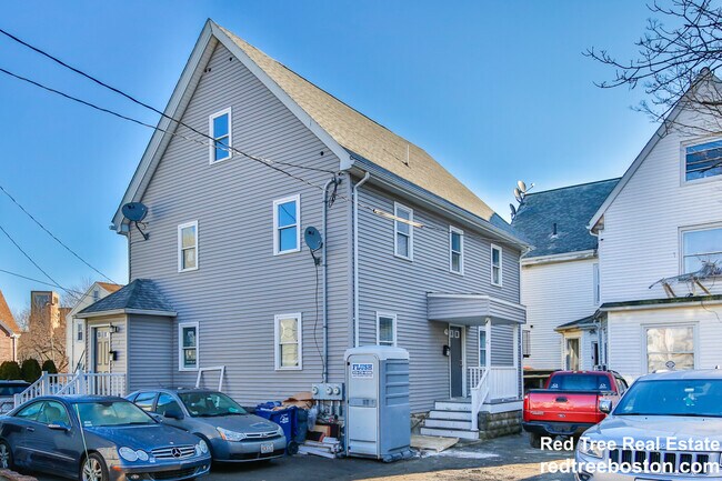 property at 4 Chestnut Pl