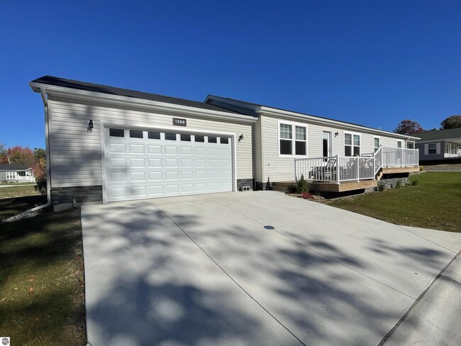 property at 1399 Horizon Dr