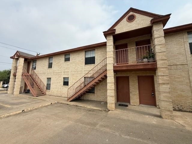 1502 E San Pedro St