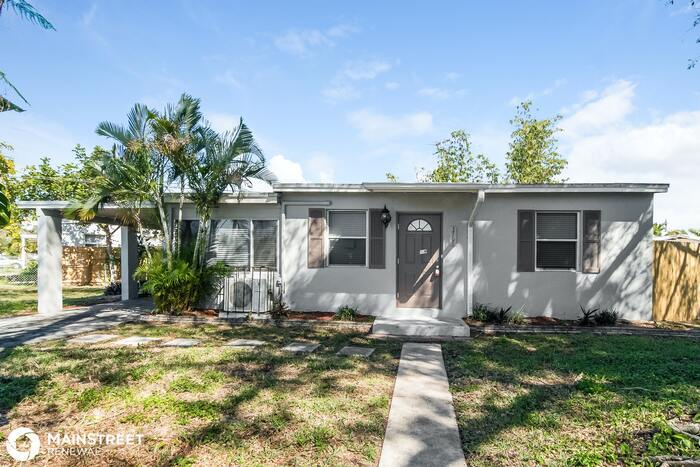 3781 SW 46th Ave in West Park, FL - Foto de edificio