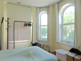 87 Gainsborough St in Boston, MA - Building Photo