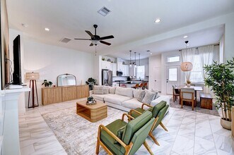 1523 Cathedral Bend Drive in Sienna, TX - Foto de edificio - Building Photo