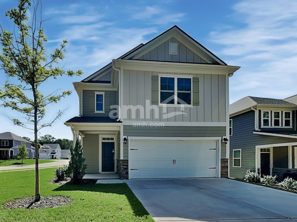 3201 Pinemount Rd in New Hill, NC - Building Photo