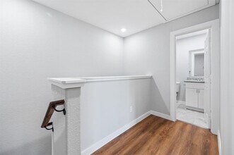 7415 Shotwell St-Unit -B in Houston, TX - Building Photo - Building Photo