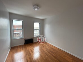 737 Calhoun Ave, Unit 2 in Bronx, NY - Building Photo - Building Photo